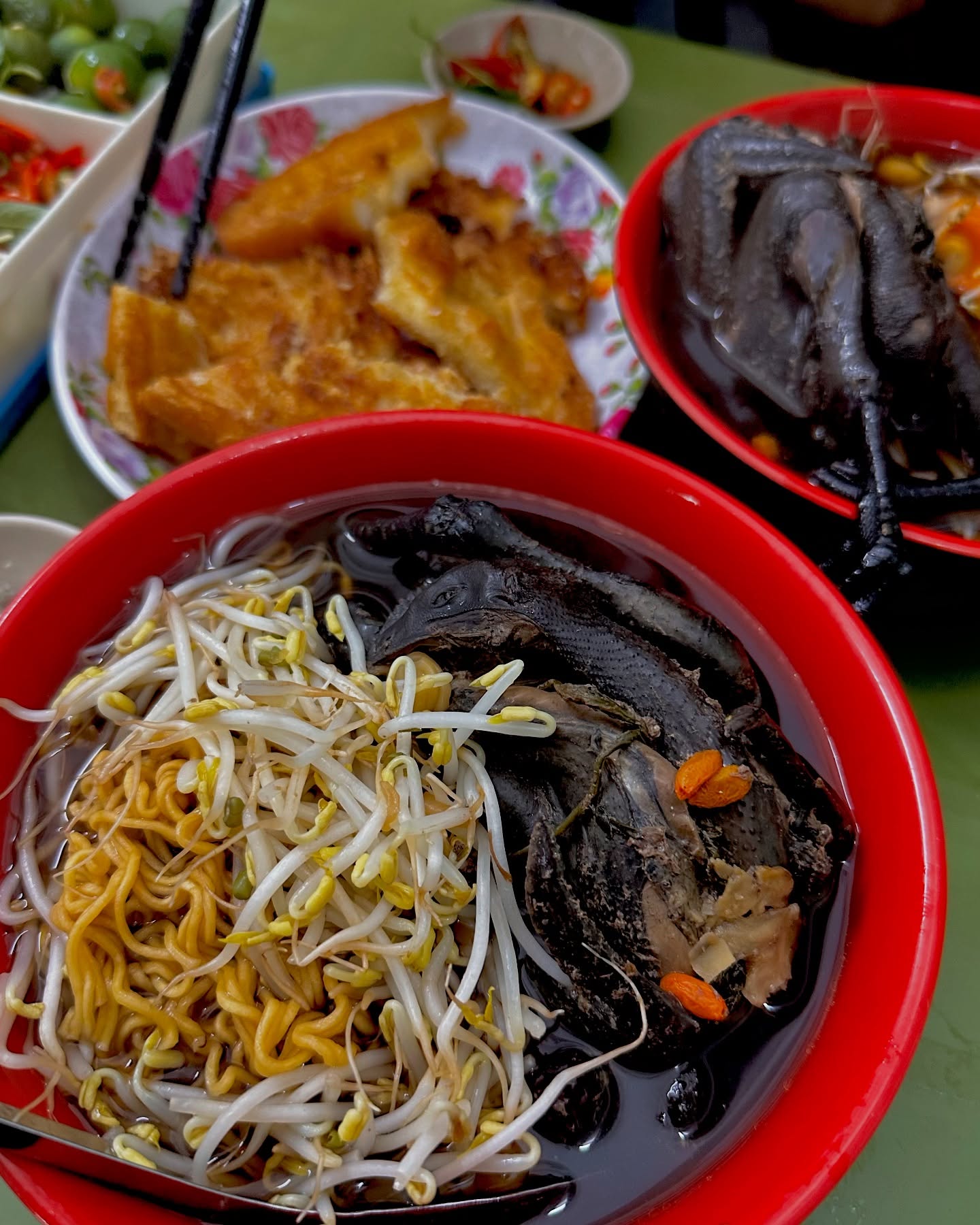Gà Tần Mai Hương