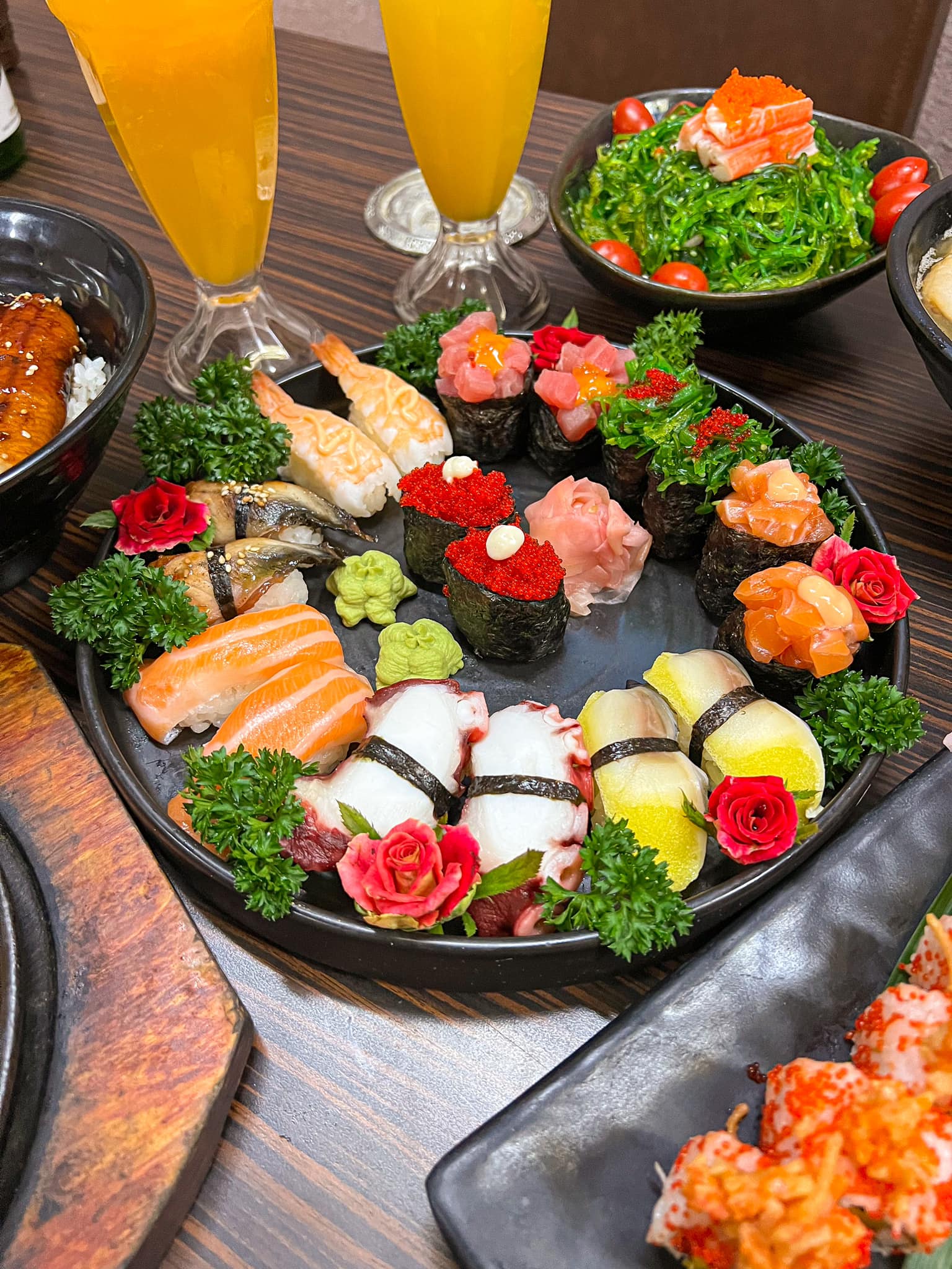 Buffet Sushi, Sashimi Nhật - Tonchan